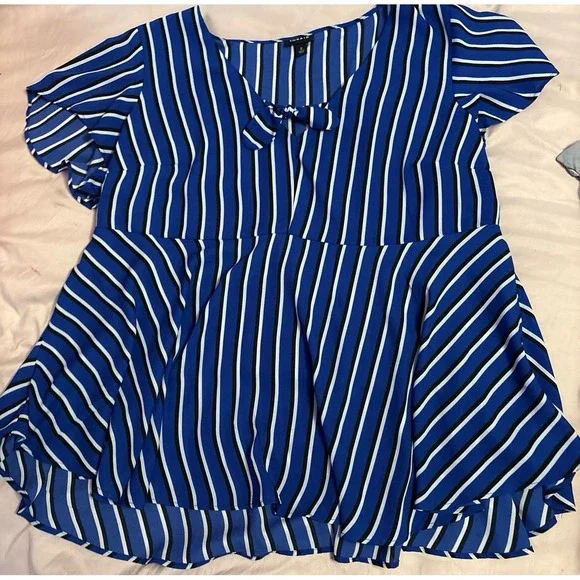Torrid Plus Size Blue Stripe‎ Georgette Bow Blouse, Size 2/2X - Picture 4 of 8